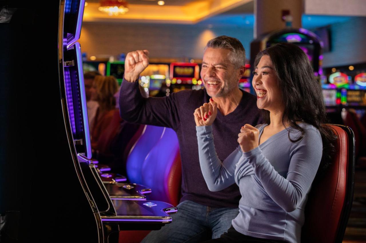 Jake'S 58 Casino Hotel - Adults Only Islandia Екстериор снимка
