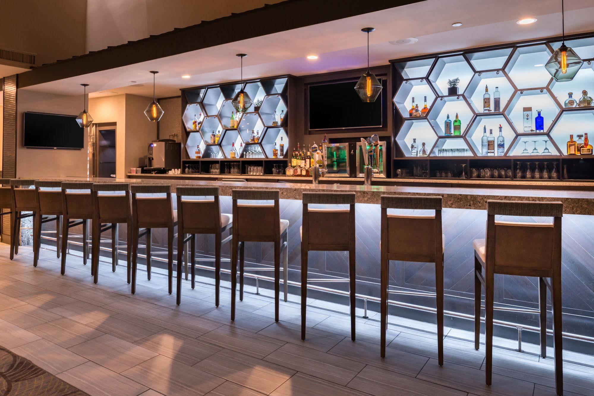Jake'S 58 Casino Hotel - Adults Only Islandia Екстериор снимка